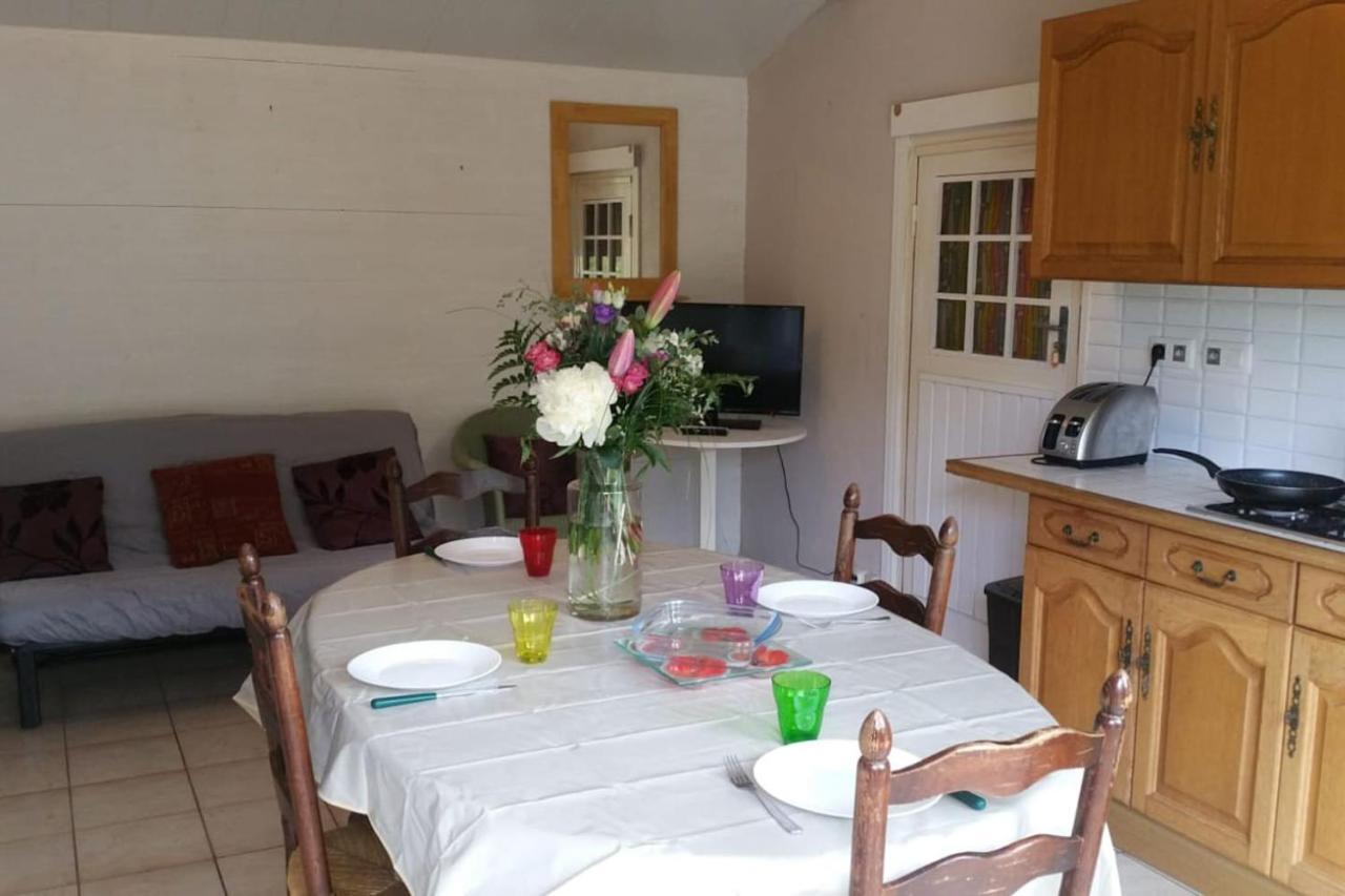 Le Petit Cottage Entre Village Et Mer Trélévern 외부 사진